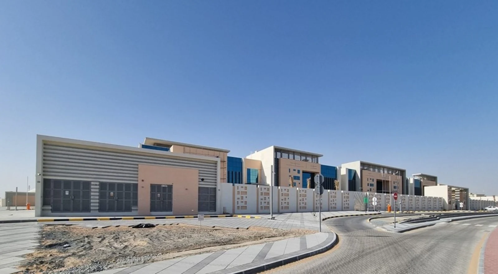 Emirates National School, Al Khawaneej Second — IZEC works