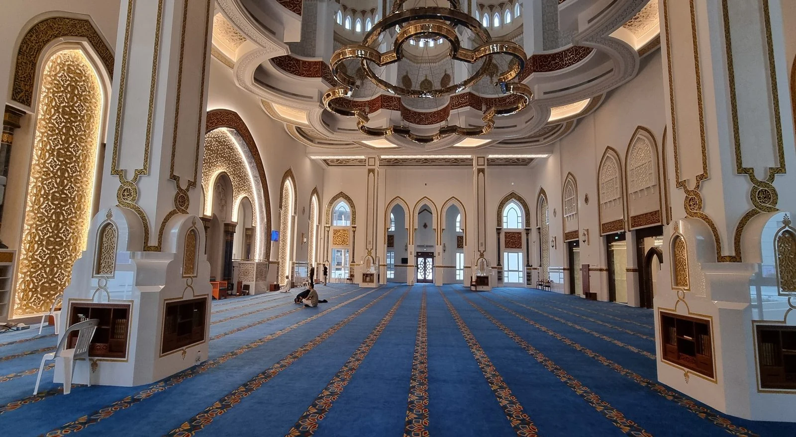 HH Sheikh Rashid Bin Mohammed Mosque — IZEC works
